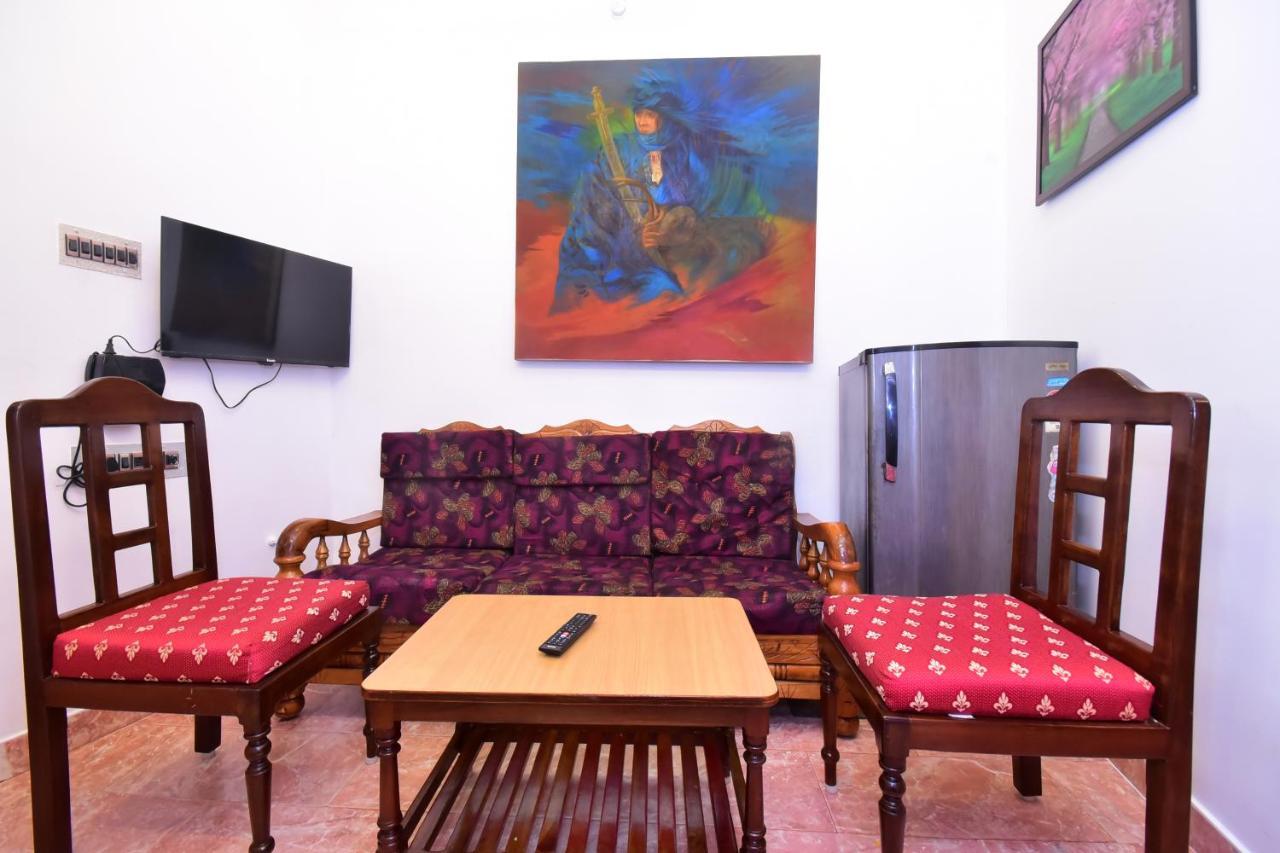 Villa Betty Beach Front Пондичери Екстериор снимка